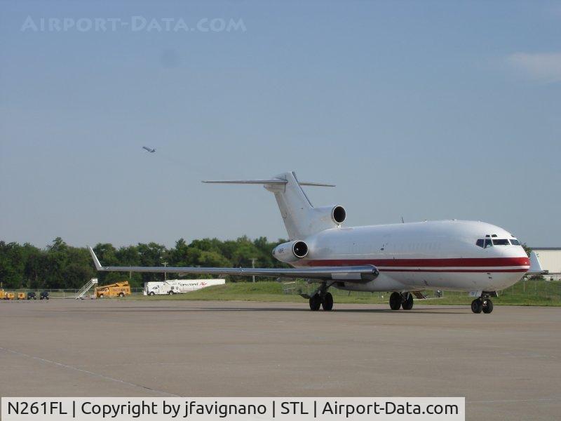 N261FL, 1967 Boeing 727-25C C/N 19359, Ready to taxi, as an American Airlines MD-83 departs in the background.