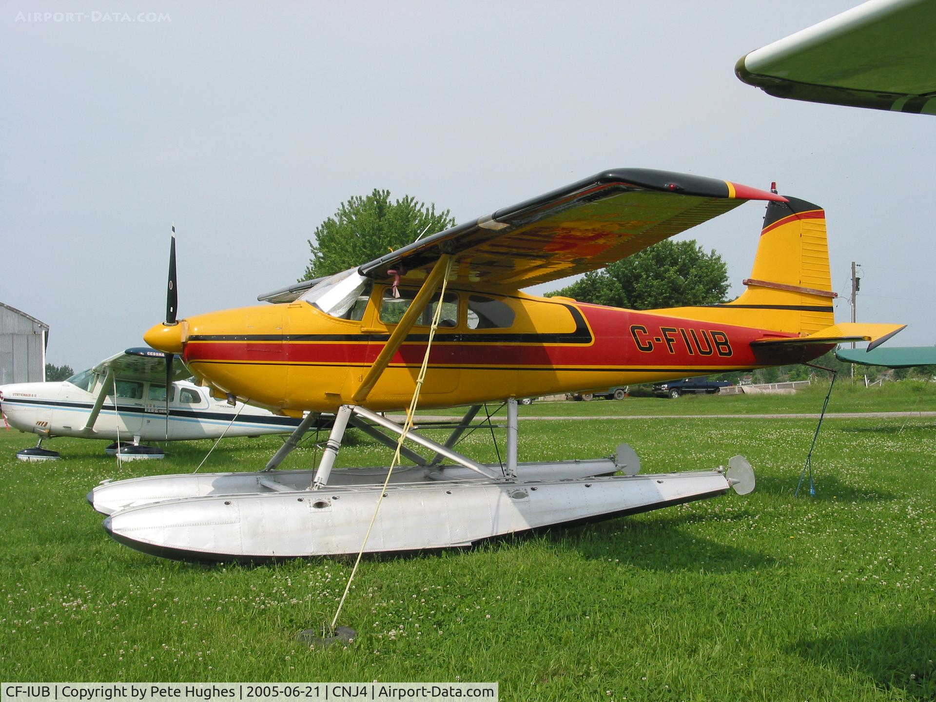 CF-IUB, 1956 Cessna 180 C/N 32455, CF-IUB, marked as C-FIUB Cessna 180 on  floats at Orillia
