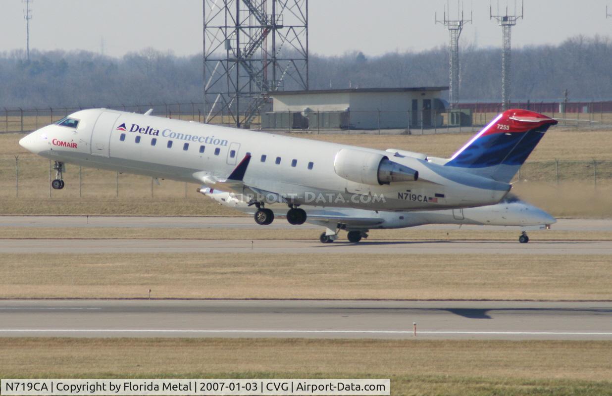 N719CA, 1998 Bombardier CRJ-100ER (CL-600-2B19) C/N 7253, Comair