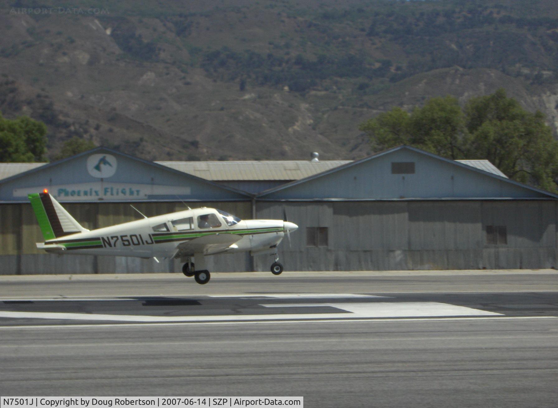 N7501J, 1968 Piper PA-28R-180 Cherokee Arrow C/N 28R-30864, 1968 Piper PA-28R-180 ARROW, Lycoming IO-360-B1E 180 Hp, landing Rwy 22