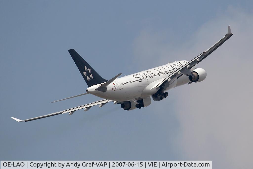OE-LAO, 2000 Airbus A330-223 C/N 181, TAP A330-200