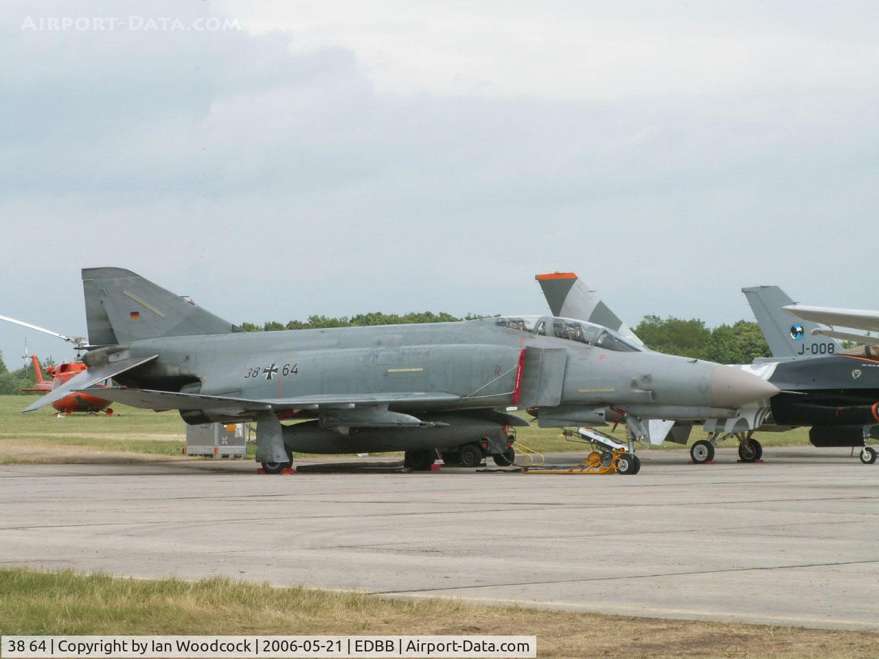38 64, 1972 McDonnell Douglas F-4F Phantom II C/N 4782, McDonnell-Douglas F-4F/JG-71/Berlin-ILA Show