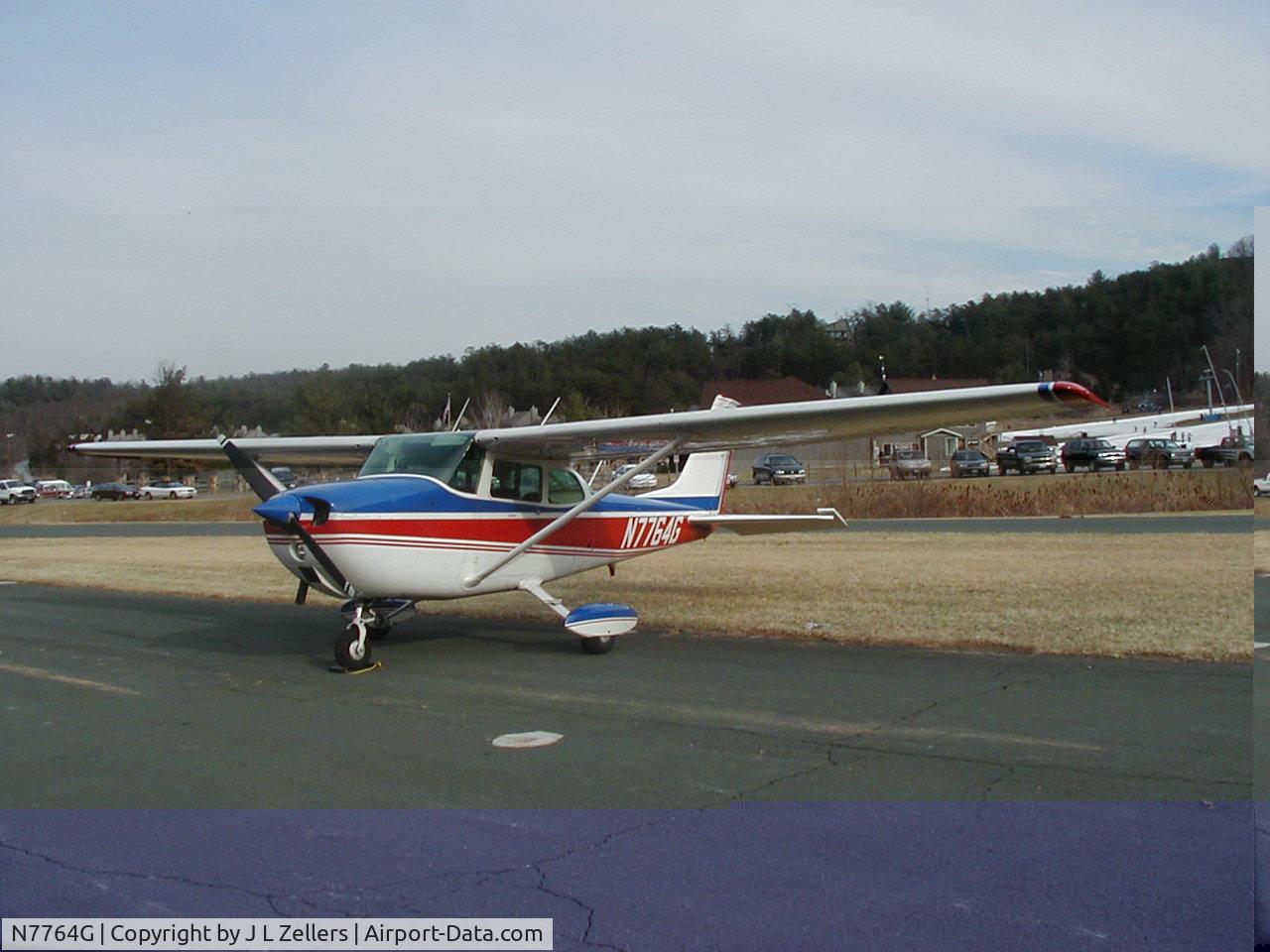 N7764G, 1970 Cessna 172L C/N 17259464, 1970 Cessna 172L at Bryce Resort, Virginia