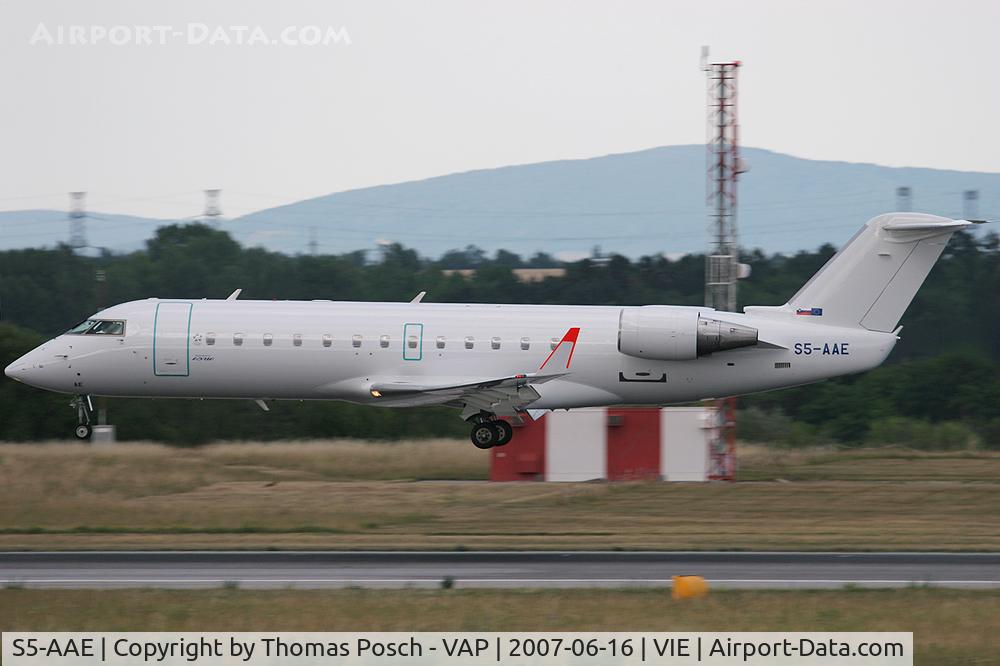 S5-AAE, 1998 Canadair CRJ-200LR (CL-600-2B19) C/N 7170, Adria Airways