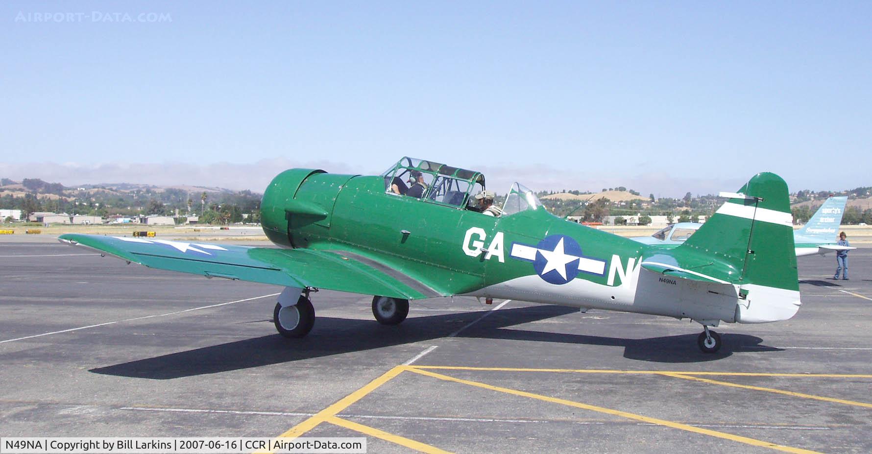 N49NA, 1949 North American T-6G Texan C/N 168-490, Visitor for rides