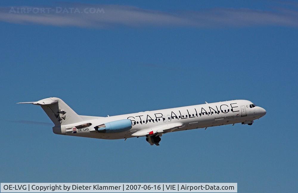 OE-LVG, 1994 Fokker 100 (F-28-0100) C/N 11520, Austrian Fokker 28-0100 in StarAlliance color climbing off at RWY34