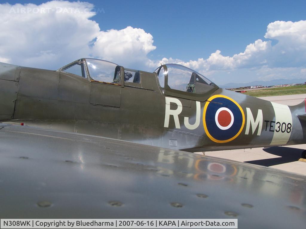 N308WK, 1945 Supermarine 361 Spitfire Tr9 C/N CBAF.4494, Wing View