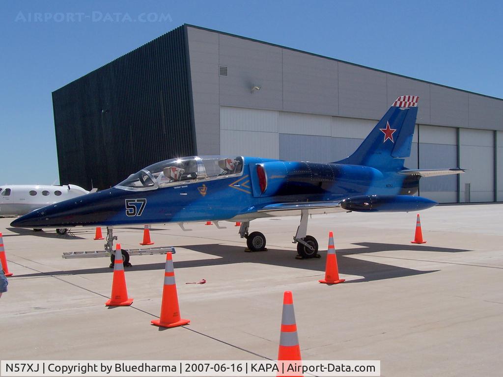 N57XJ, 1984 Aero L-39C Albatros C/N 432827, Aero Vodochody parked