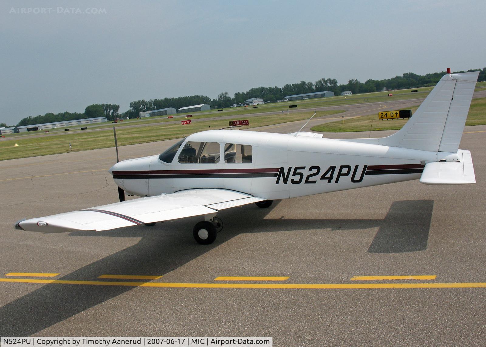 N524PU, 1989 Piper PA-28-161 C/N 2841189, Giving Rides at the Crystal Airport Open House & Fly-In