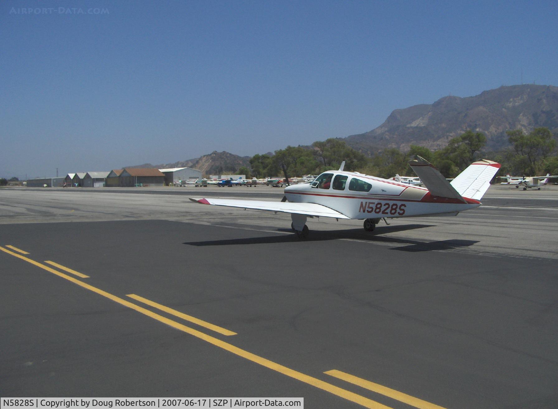 N5828S, 1964 Beech S35 Bonanza C/N D-7727, 1964 Beech S35 BONANZA, Continental IO-520-B 285 Hp, taxi