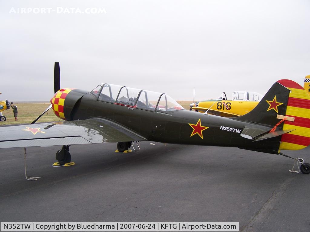N352TW, 2003 Yakovlev (Aerostar) Yak-52TW C/N 0312501, Side Profile