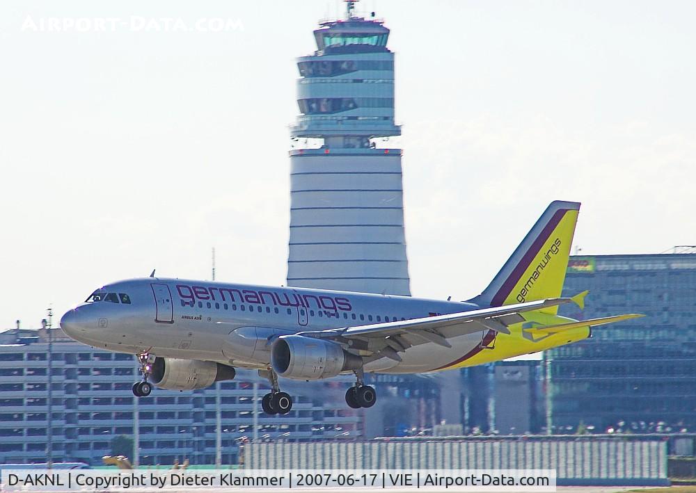 D-AKNL, 1999 Airbus A319-112 C/N 1084, Germanwings A319-112 final approach RWY16