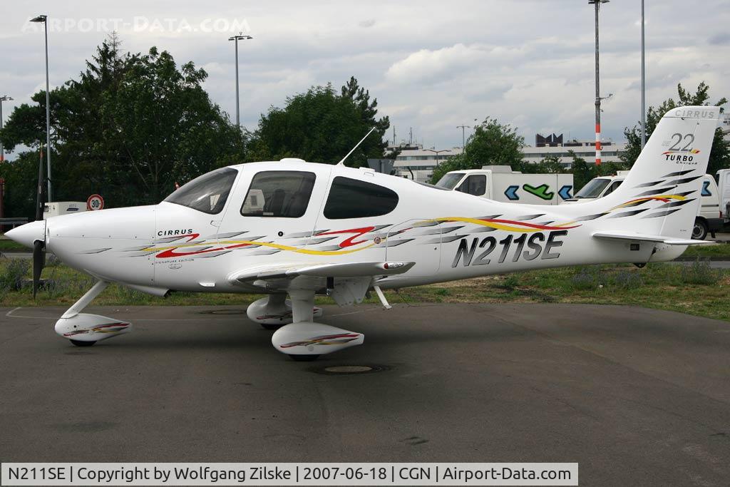 N211SE, 2006 Cirrus SR22 SE Turbo C/N 2208, visitor