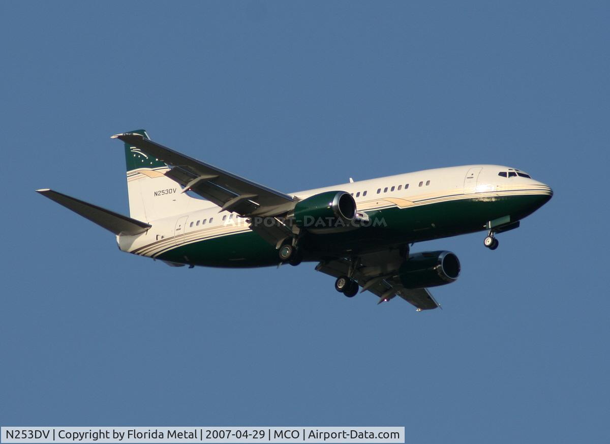 N253DV, 1987 Boeing 737-39A C/N 23800, Orlando Magic