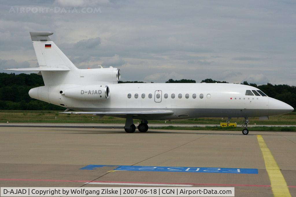 D-AJAD, 2000 Dassault Falcon 900EX C/N 64, visitor
