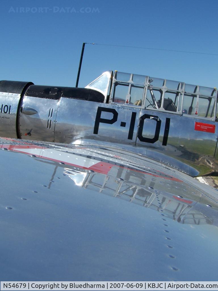 N54679, 1941 Consolidated Vultee BT-13A C/N 2990, Wing view
