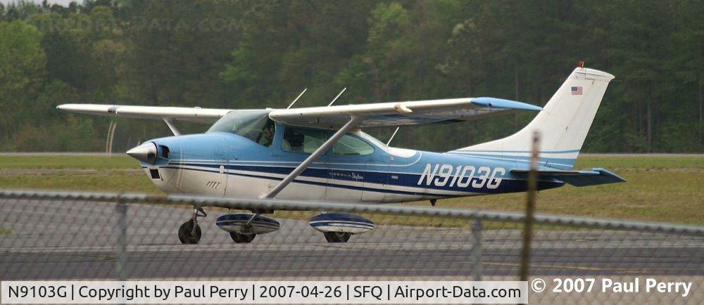 N9103G, 1971 Cessna 182N Skylane C/N 18260643, Taxiing in at Suffolk