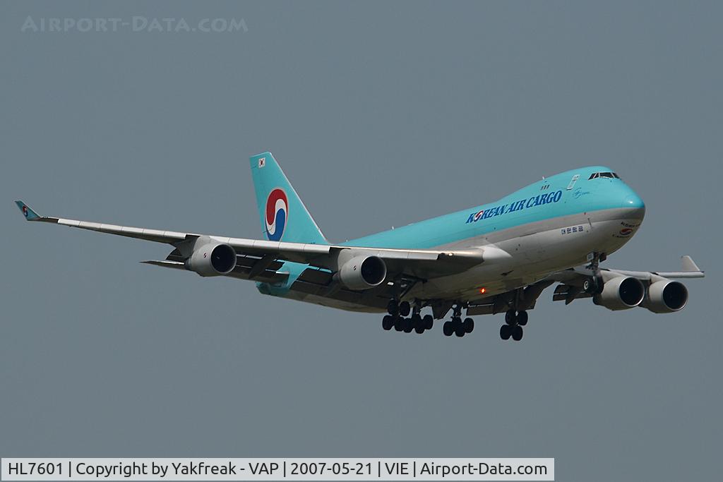 HL7601, 2004 Boeing 747-4B5F/SCD C/N 33949, Korean Air Boeing 747-400F