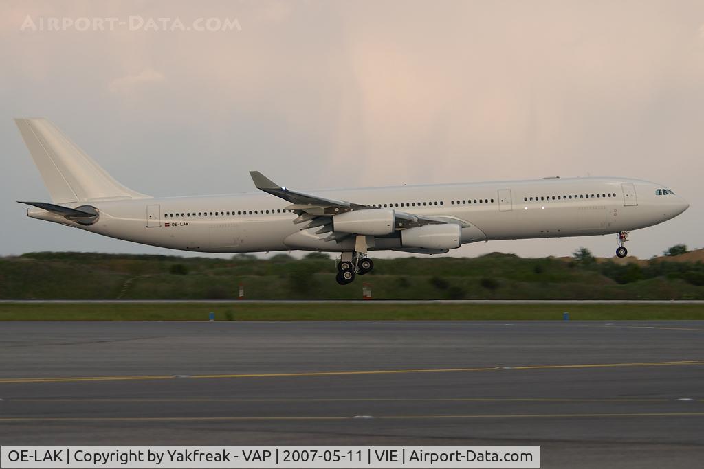 OE-LAK, 1997 Airbus A340-313 C/N 169, Austrian Airlines AIrbus 340-300