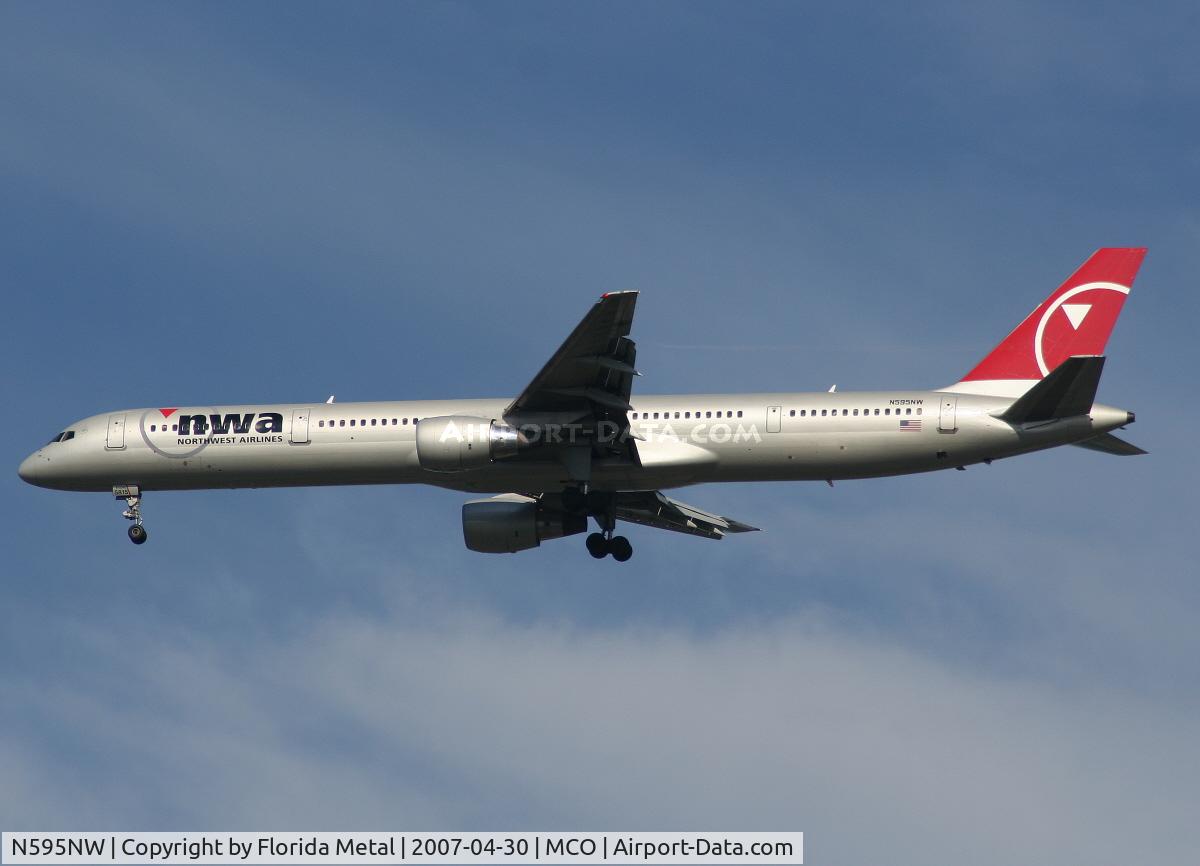 N595NW, 2003 Boeing 757-351 C/N 32995, Northwest