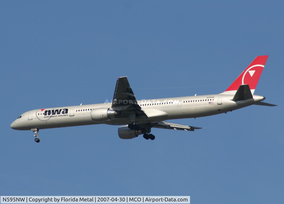 N595NW, 2003 Boeing 757-351 C/N 32995, Northwest