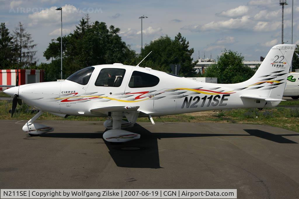 N211SE, 2006 Cirrus SR22 SE Turbo C/N 2208, visitor