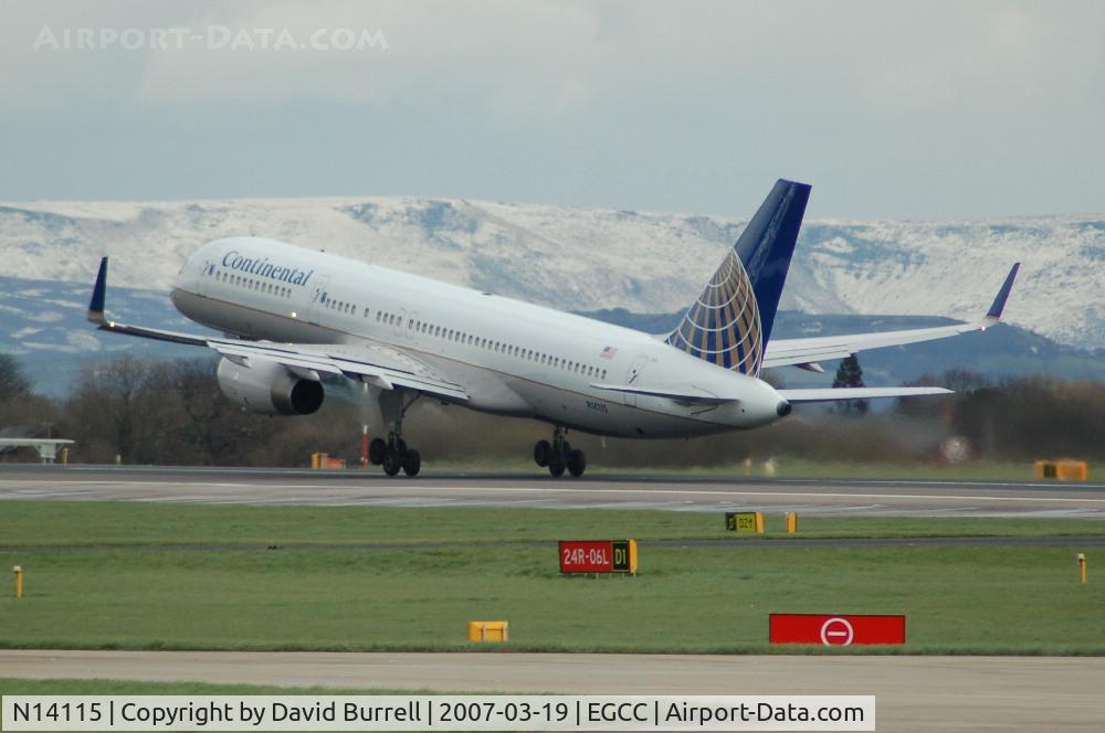 N14115, 1995 Boeing 757-224 C/N 27557, Continental - Taking Off