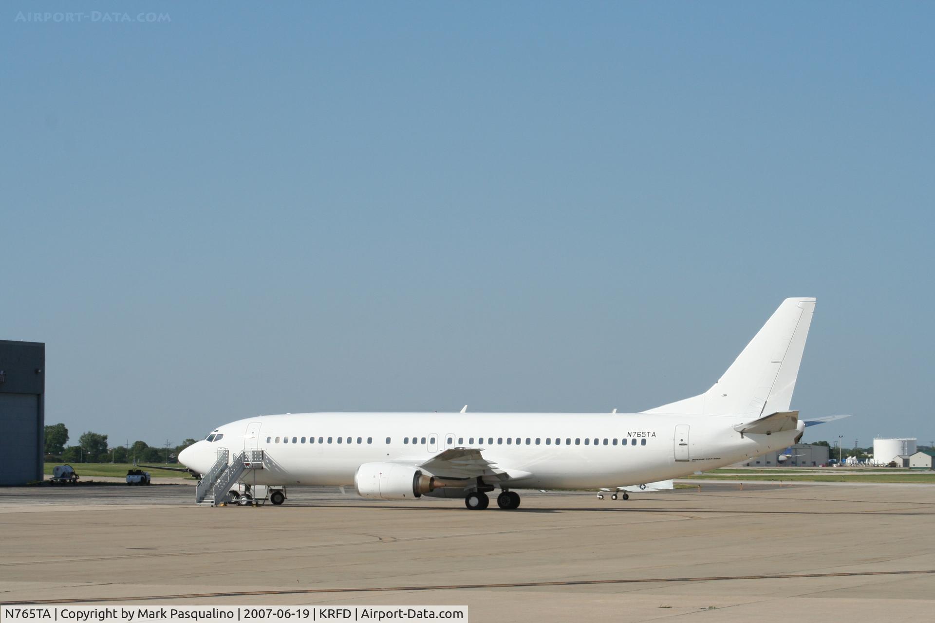 N765TA, 1992 Boeing 737-400 C/N 25765, Boeing 737-400