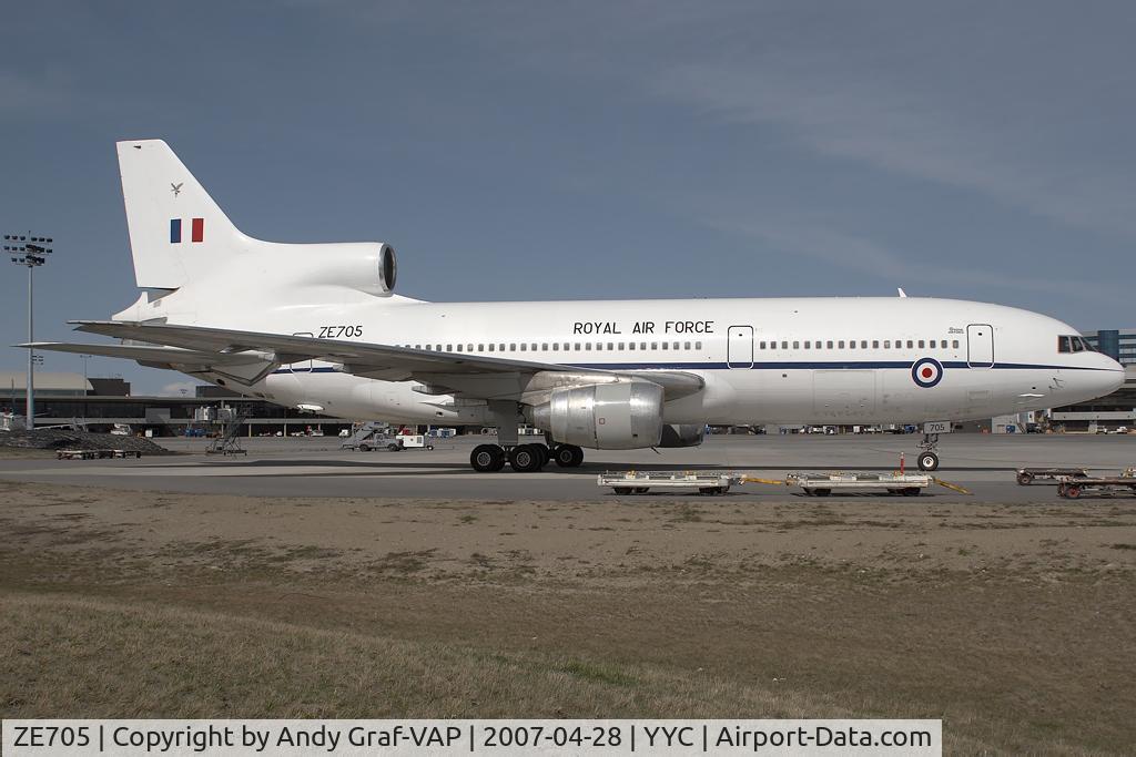 ZE705, Lockheed L-1011-385-3 TriStar C2 (500) C/N 193Y-1188, Royal Air Force L1011-500