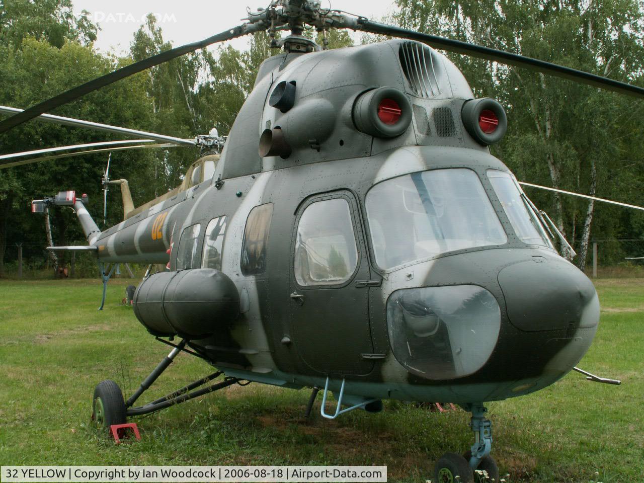 32 YELLOW, Mil Mi-2 C/N 511019039, Mil Mi-2/Cottbus Museum-Brandenburg (also marked as 02 yellow)