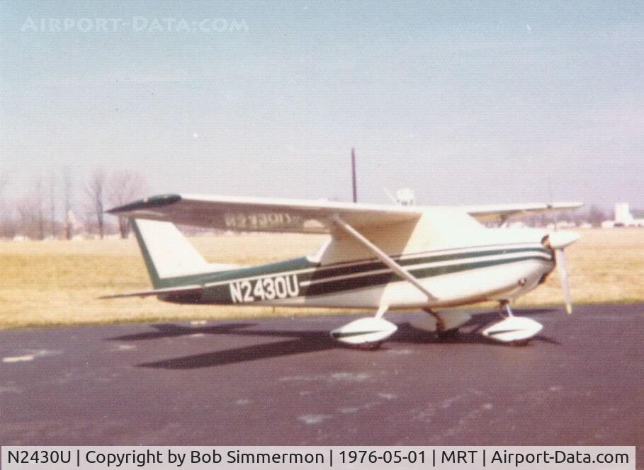 N2430U, 1963 Cessna 172D C/N 17250030, Canopy cover.  Marysville, OH