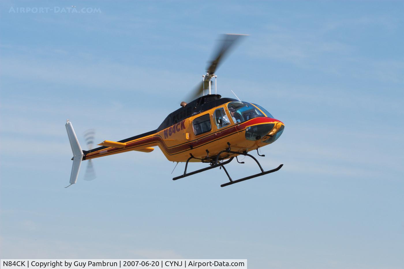 N84CK, 1977 Bell 206B C/N 2253, Heading for the heli-pad