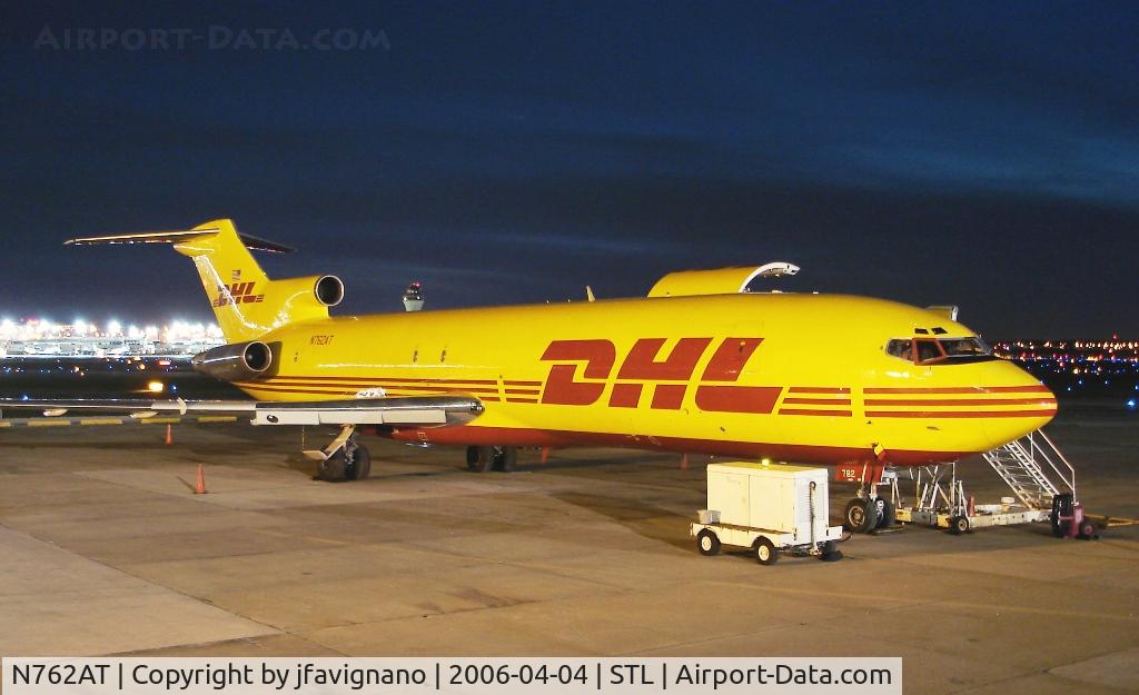 N762AT, 1981 Boeing 727-2B7 C/N 22162, Awaiting her freight