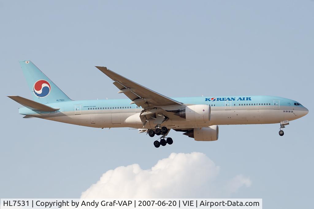 HL7531, 1997 Boeing 777-2B5/ER C/N 27946, Korean Air B777-200
