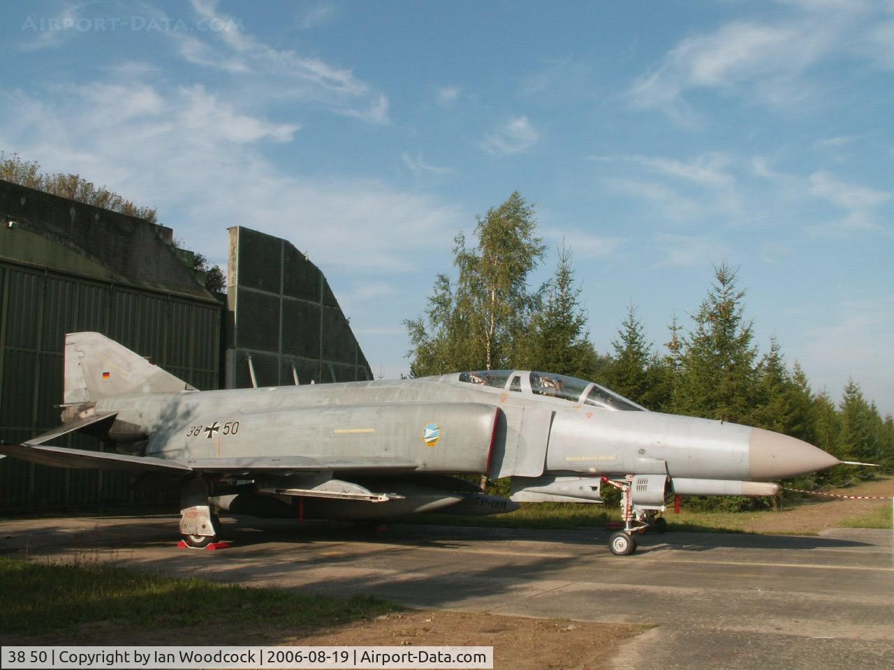 38 50, 1972 McDonnell Douglas F-4F Phantom II C/N 4752, McDonnell-Douglas F-4F/JG-74/Laage Show