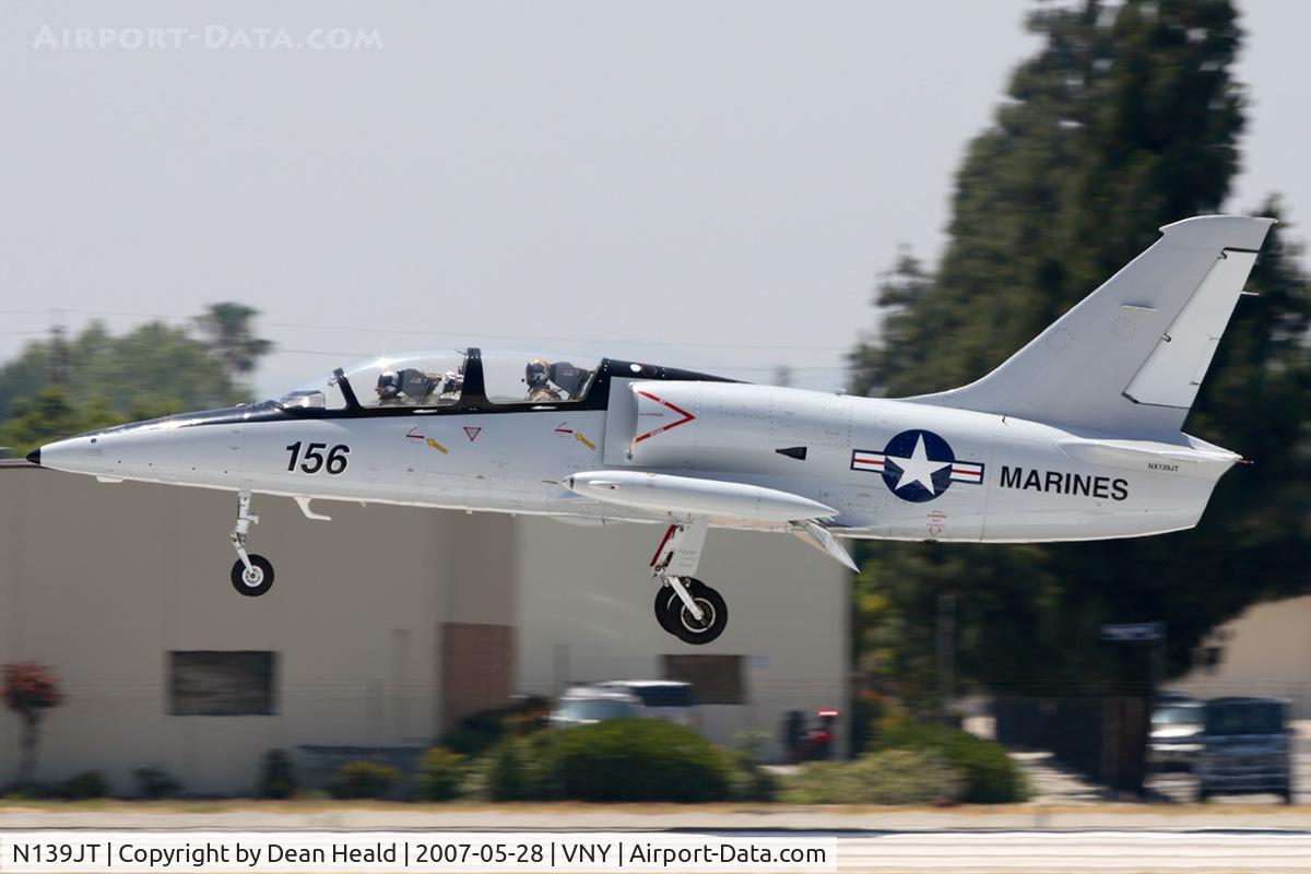 N139JT, 1987 Aero L-39C Albatros Albatros C/N 734156, 1987 Aero Vodochody L-39 N139JT landing RWY 16R.