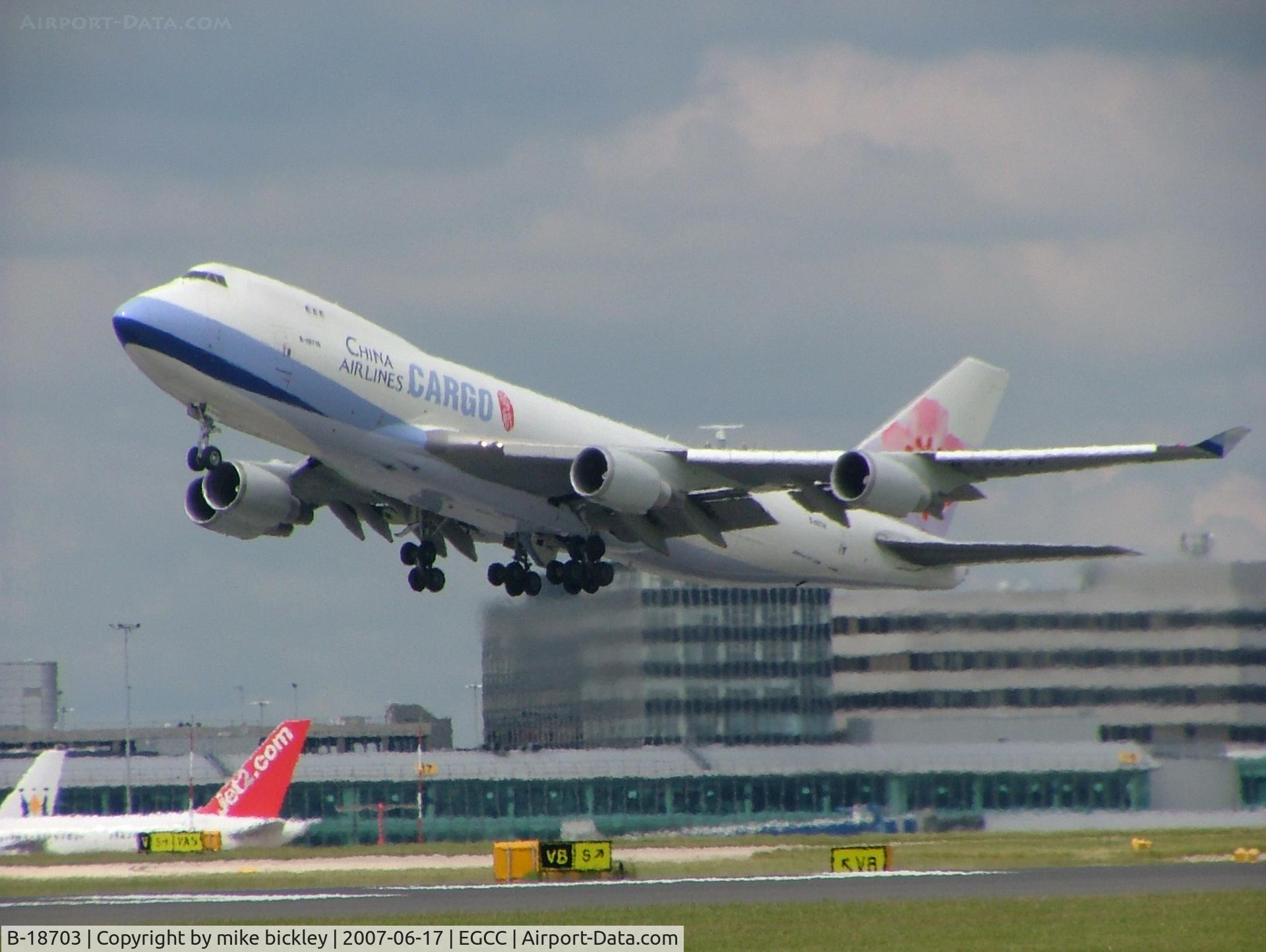 B-18703, 2000 Boeing 747-409F/SCD C/N 30761, Air china cargo departing Manchester