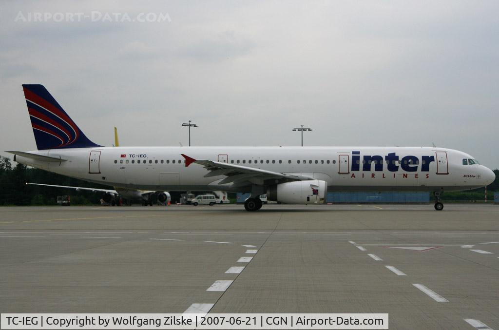 TC-IEG, 1999 Airbus A321-231 C/N 974, visitor