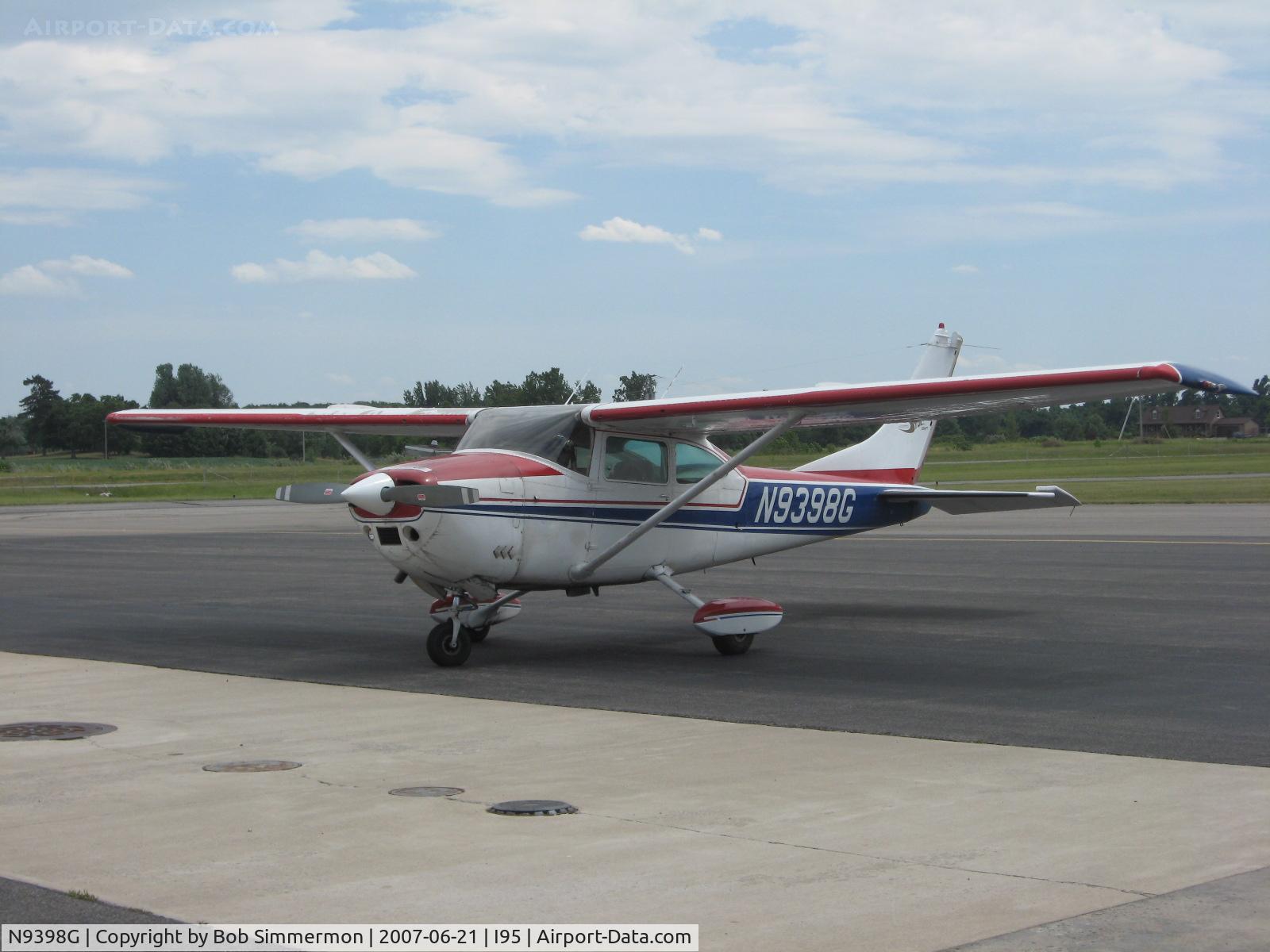 N9398G, 1971 Cessna 182P Skylane C/N 18260938, Fueling at Hardin Co., OH