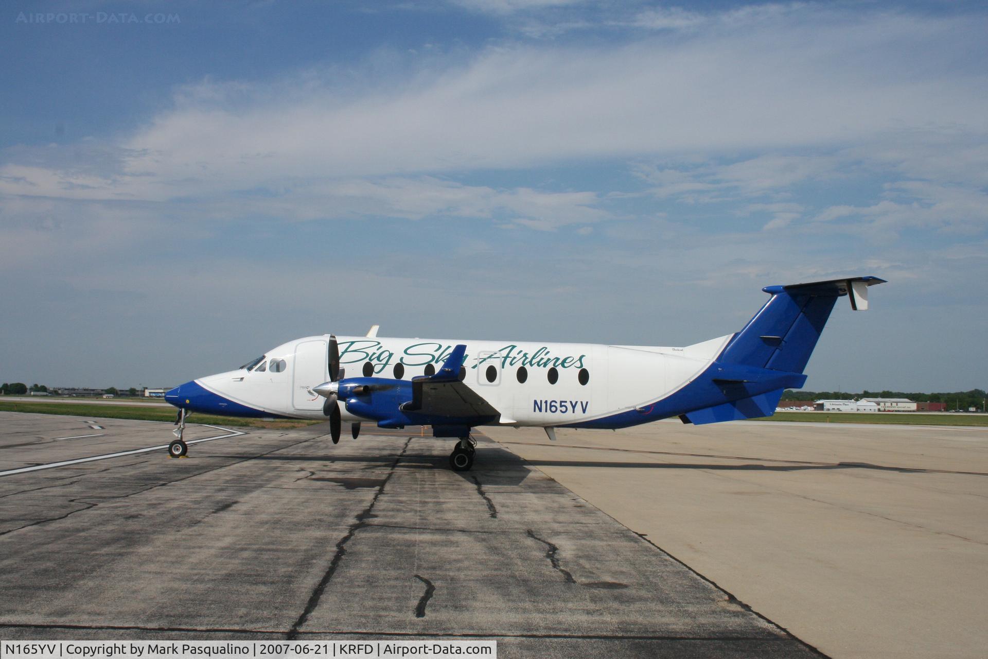 N165YV, 1995 Beech 1900D C/N UE-165, Beech 1900D