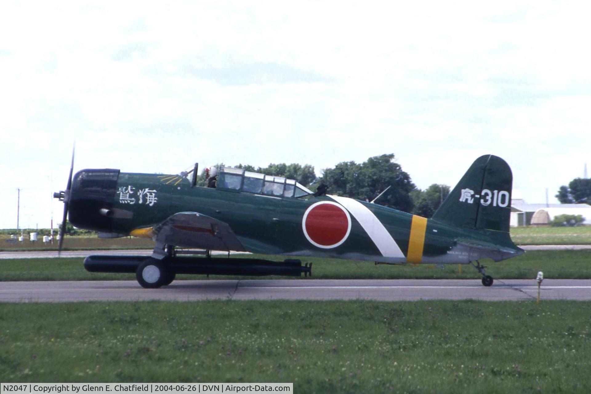 N2047, 1952 Canadian Car & Foundry T-6 Harvard Mk.4 C/N CCF4-83, At the Quad Cities Air Show