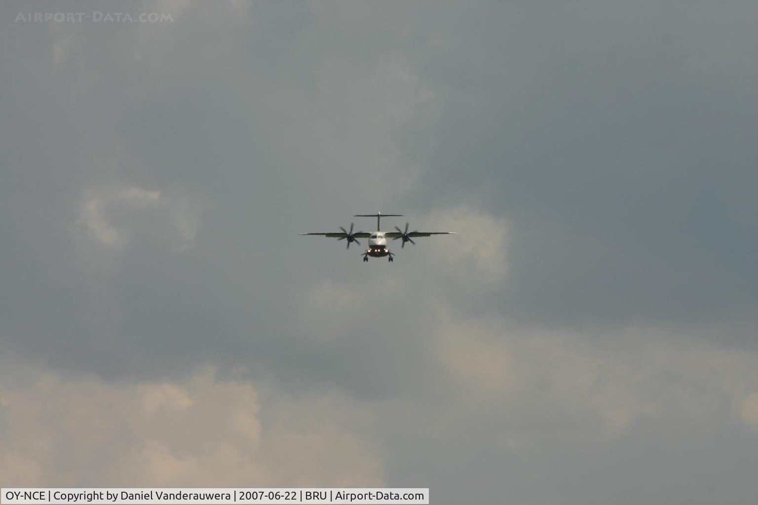 OY-NCE, 1999 Dornier 328-110 C/N 3106, on approach to rwy 25L