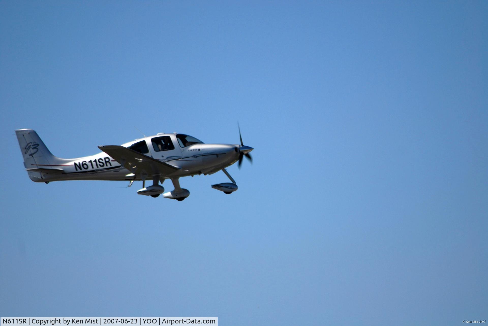 N611SR, 2007 Cirrus SR22 G3 GTS C/N 2505, Canadian Aviation Expo - Oshawa Ontario Canada