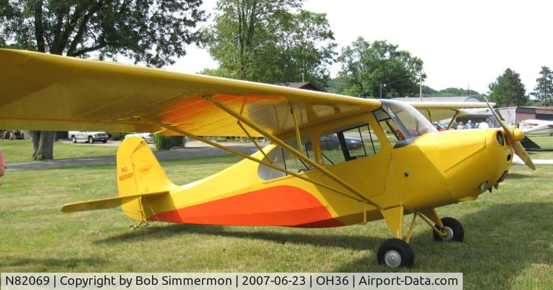 N82069, 1946 Champion 7AC C/N 7AC695, Freshly restored Champ visiting the Riverside, OH fly-in