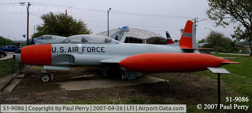 51-9086, 1951 Lockheed T-33A Shooting Star C/N 580-6870, Despite the overcast, she's still kinda bright