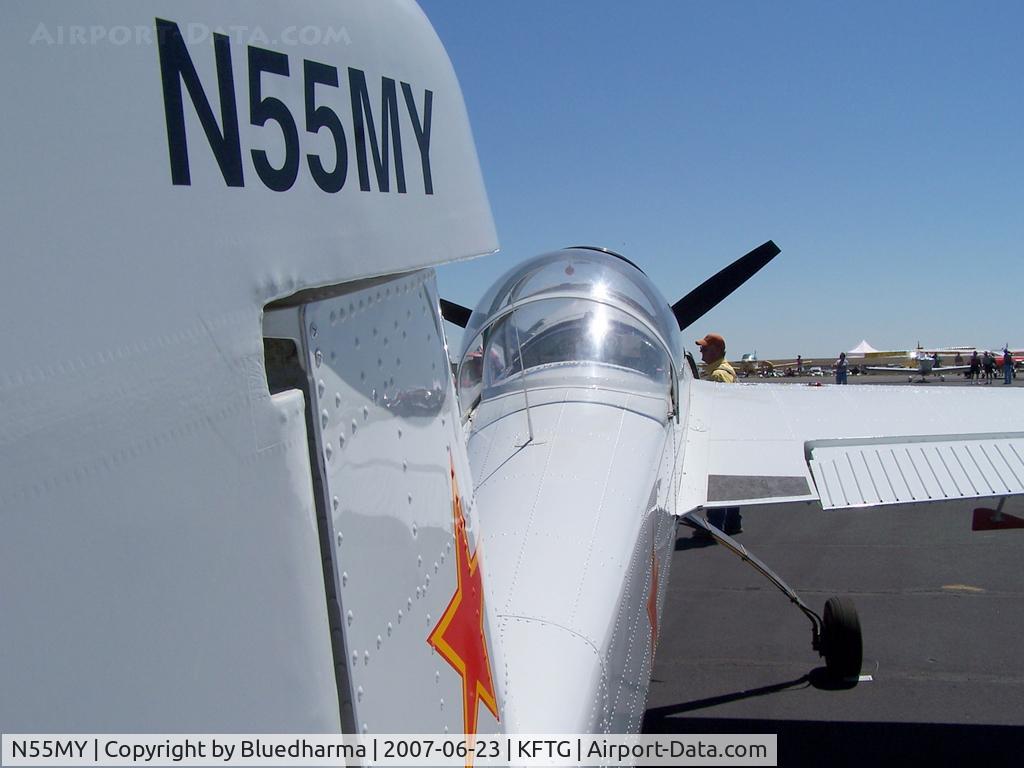 N55MY, 1992 Yakovlev YAK-55M C/N 920401, From the tail