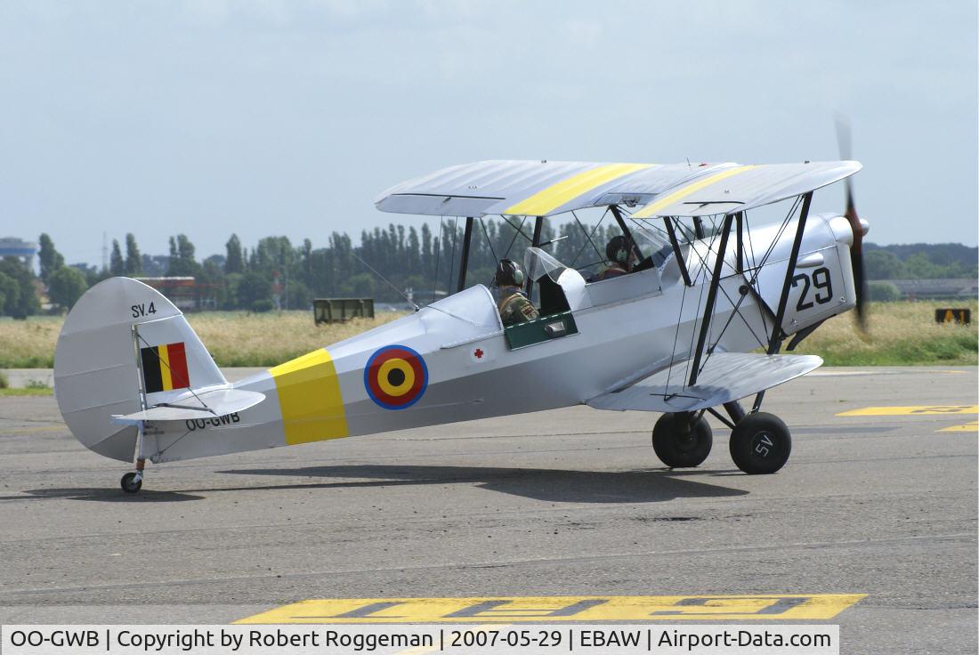 OO-GWB, 1951 Stampe-Vertongen SV-4B C/N 1171, Painted as V-29 in its early Belgian Air Force Colors.