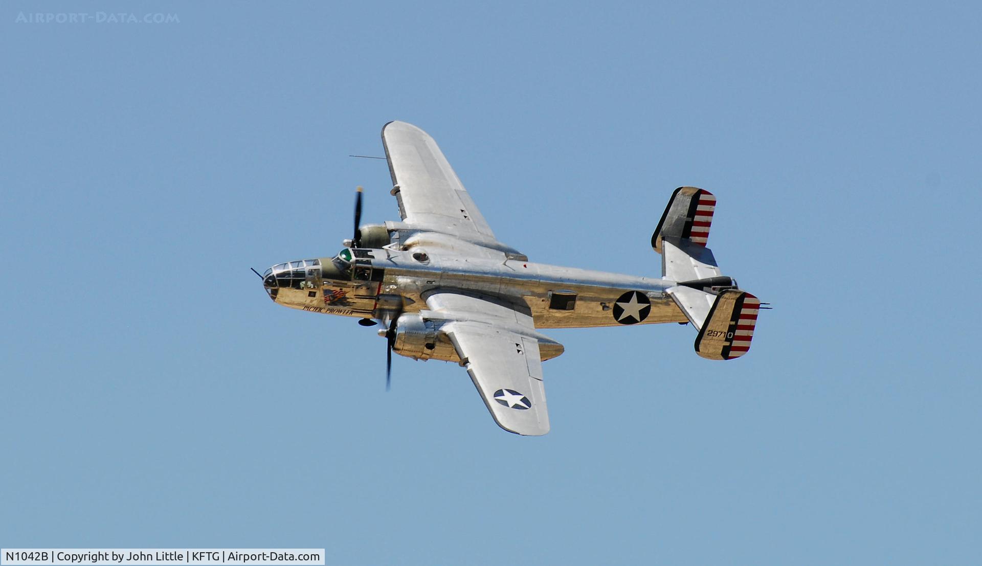 N1042B, 1944 North American B-25N Mitchell C/N 108-35148, High Speed Pass, EAA Fly In Front Range