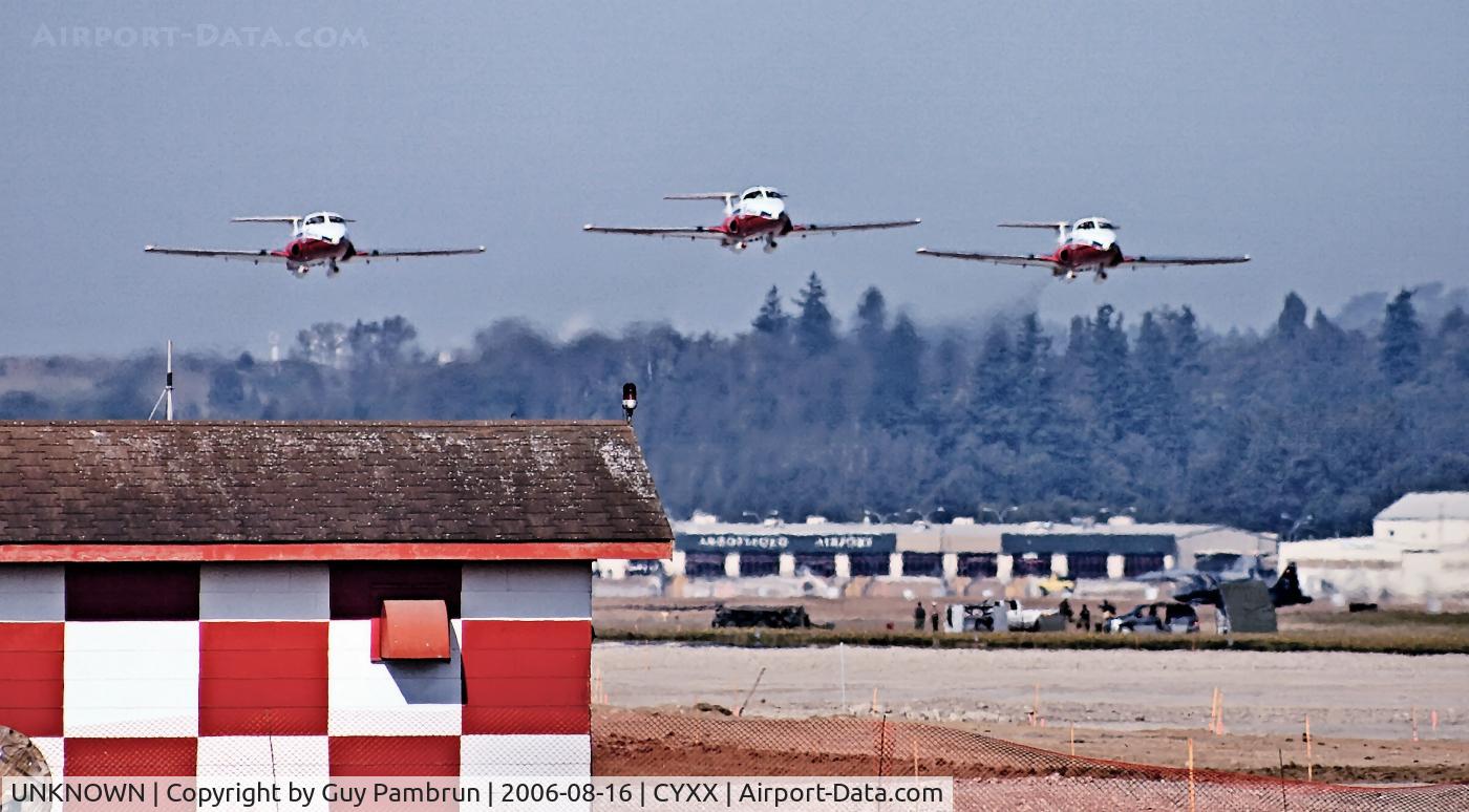 UNKNOWN, , CT-114 Tutor Snowbirds demo @ Abbotsford Airshow