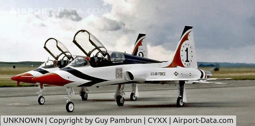 UNKNOWN, , USAF Thunderbirds @ Abbotsford Airshow approx 1975. Scanned from slide.